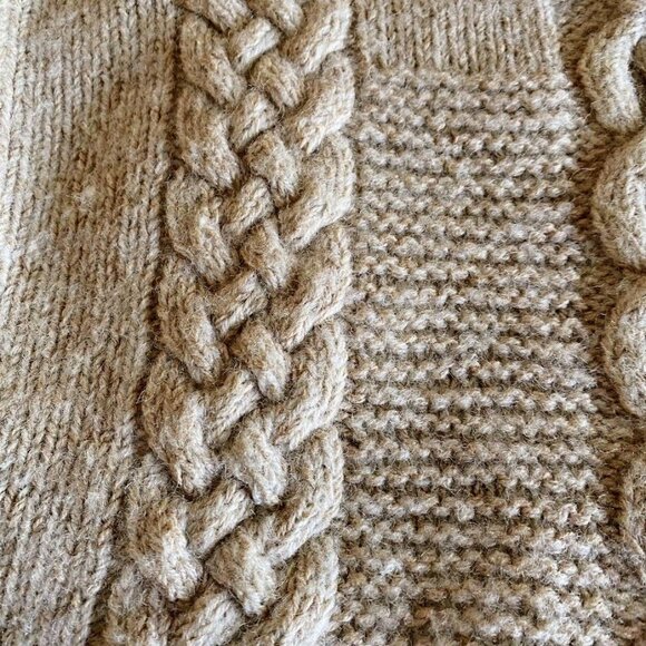 Vintage L.L. Bean Wool Blend Cable Knit Sweater – 2 Button Neck, Cream, Size Lar - Picture 5 of 5